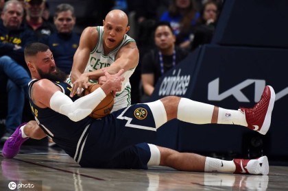 约基奇30+12+6布朗23+11 掘金大胜凯尔特人